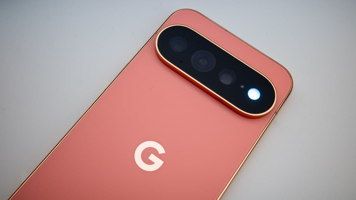 Google Pixel 11 Pro in Canyon coral with gold camera bar